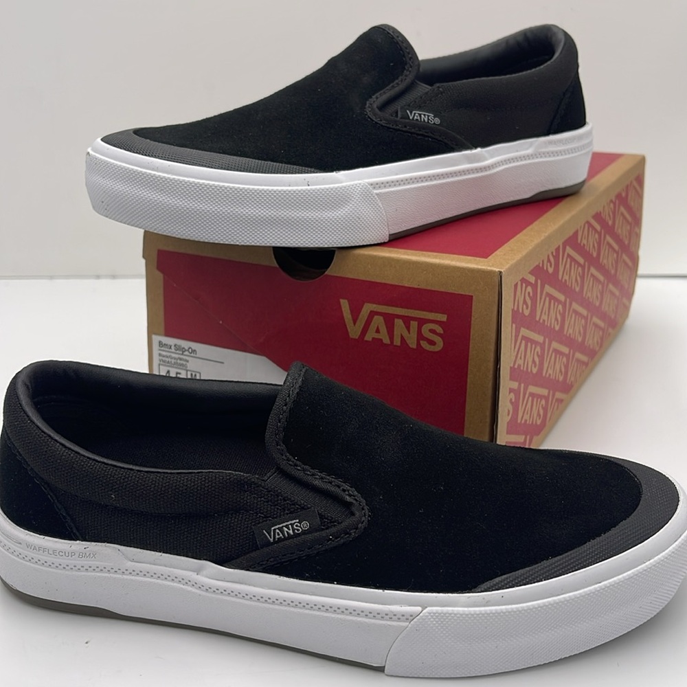 Vans WMNS Bmx Slip-On Black/Gray/White
VN0A5JIS9BG Sneakers - Picture 16 of 16